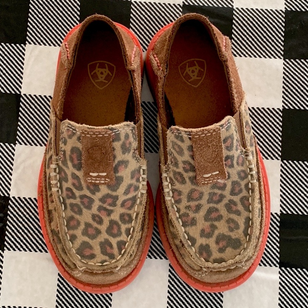 Ariat Cheetah Cruiser size 9